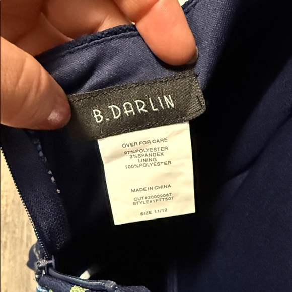 Floral Sleeveless Dress - Picture 9 of 10